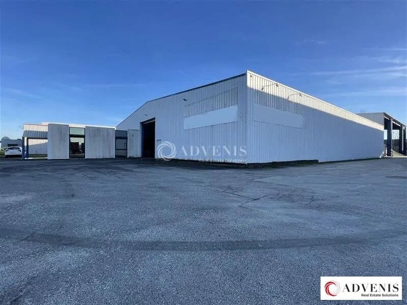 Flex in Beychac-et-Caillau for lease Building Photo- Image 1 of 11