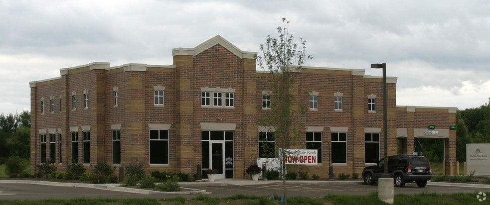 7955 State Road 60, Cedarburg, WI for sale - Primary Photo - Image 1 of 5