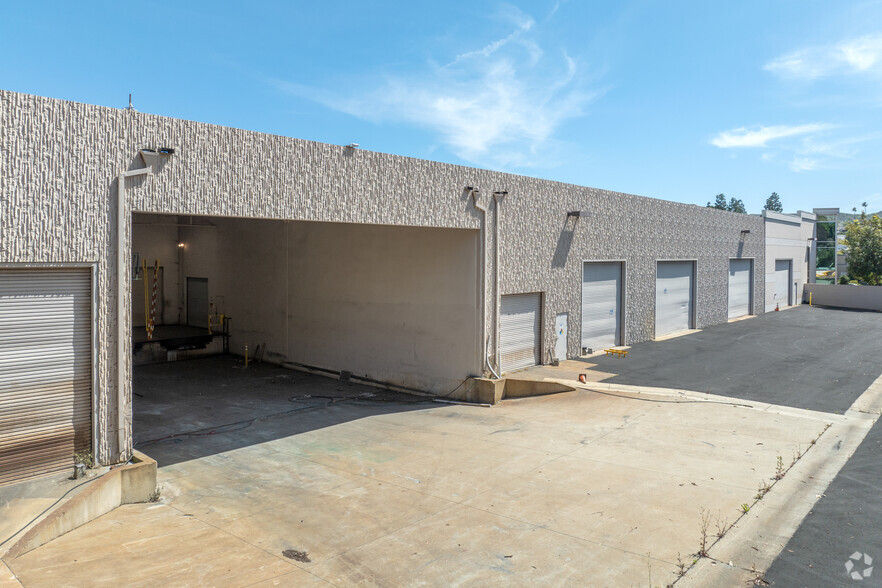 980 Rancheros Dr, San Marcos, CA for lease - Building Photo - Image 3 of 8