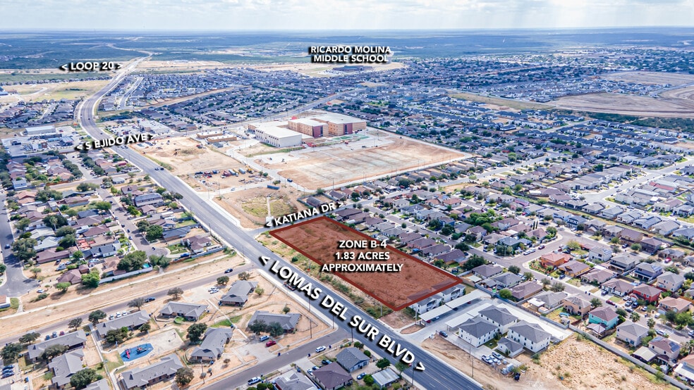 2819 Lomas Del Sur Blvd, Laredo, TX for sale - Building Photo - Image 1 of 12