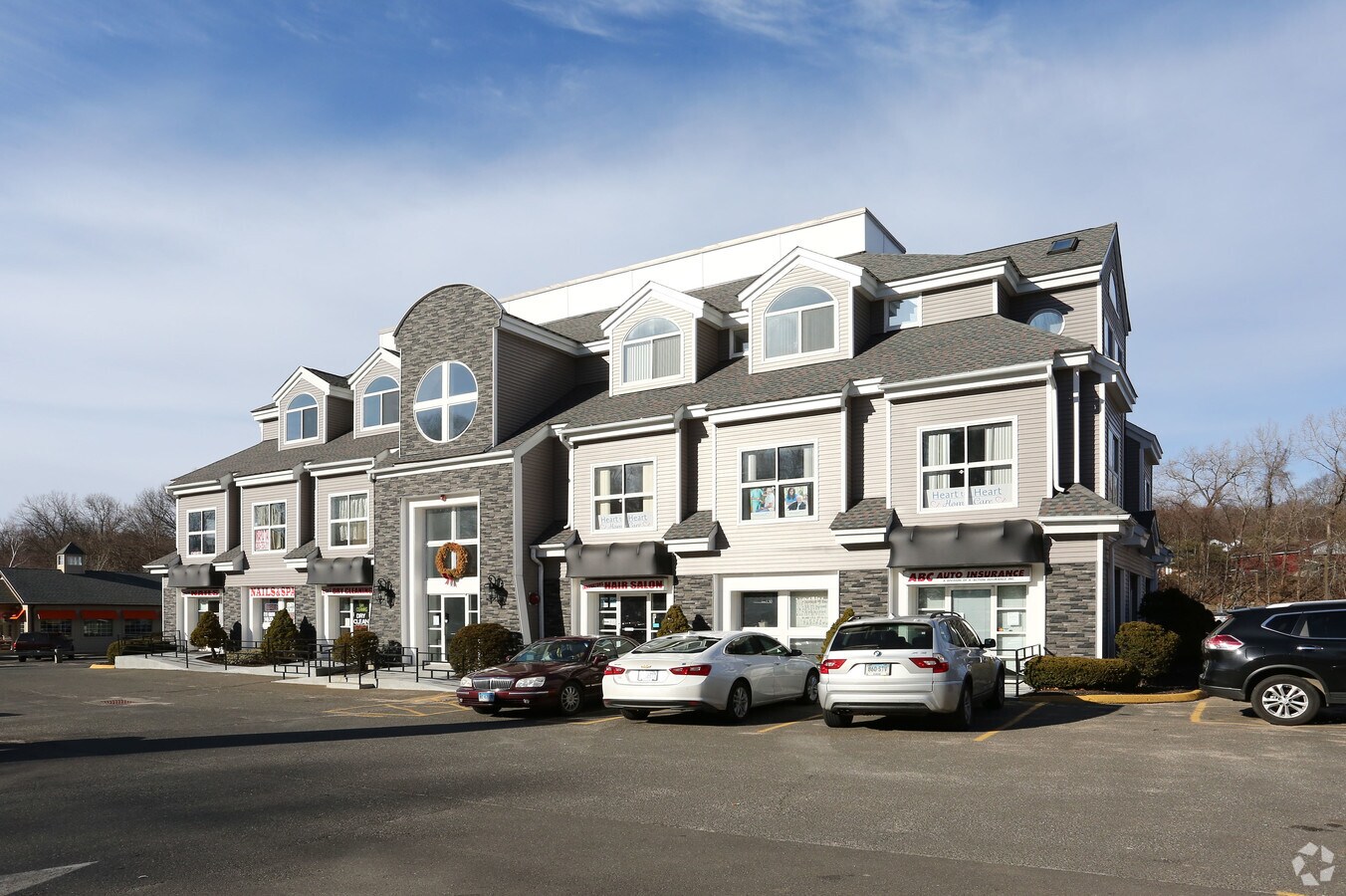 378 Chase Ave, Waterbury, CT 06704