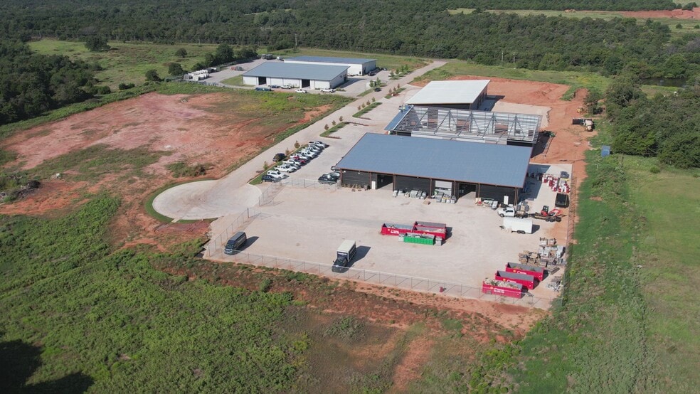 1662 Freedom Market Pl, Edmond, OK for lease - Commercial Listing Video - Image 2 of 10