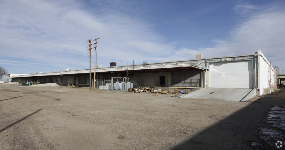 5200 E Smith Rd, Denver, CO for lease - Primary Photo - Image 3 of 25