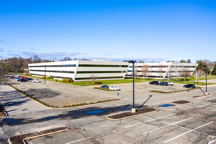 1 Jericho Plz, Jericho, NY 11753 One Jericho Plaza