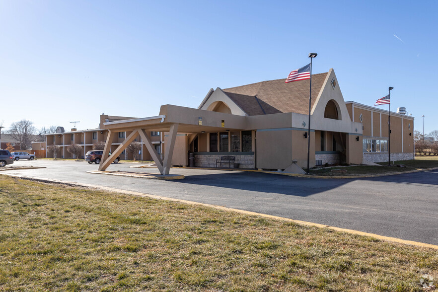 3537 W Broadway, Council Bluffs, IA for sale - Primary Photo - Image 1 of 1