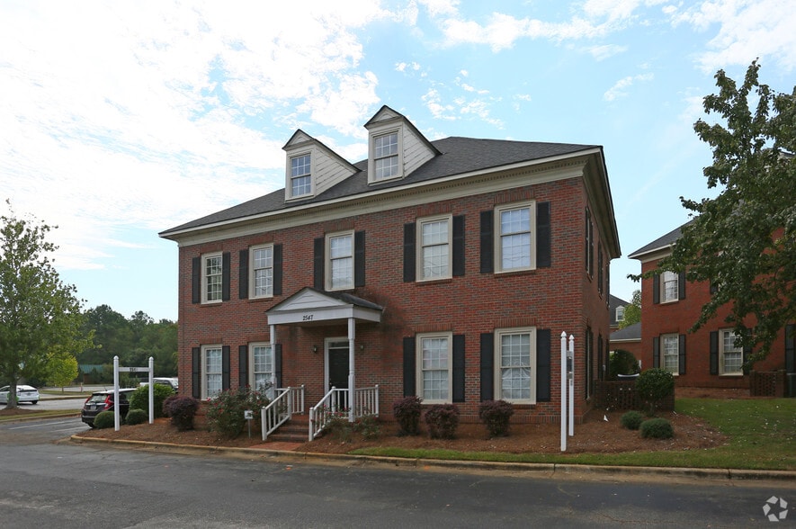 2547 Lafayette Plaza Dr, Albany, GA for lease - Building Photo - Image 2 of 16