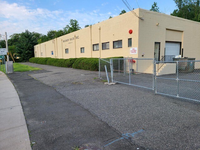 2 Broad St, Clifton, NJ for sale Primary Photo- Image 1 of 1