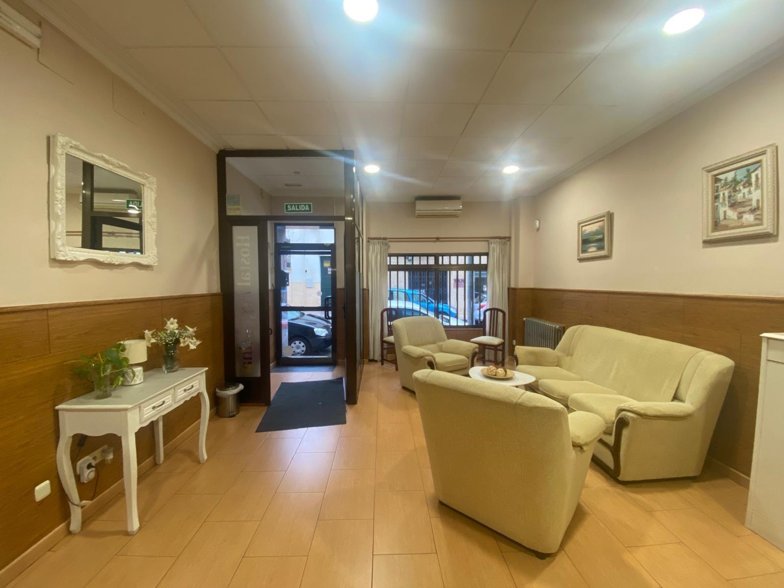 Retail in Cáceres for sale Building Photo- Image 1 of 17