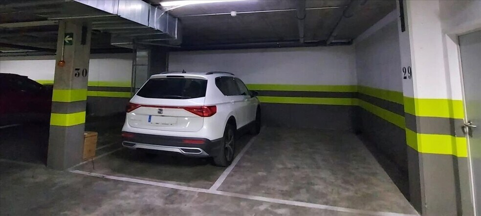 Retail in SEVILLA for sale - Building Photo - Image 3 of 15