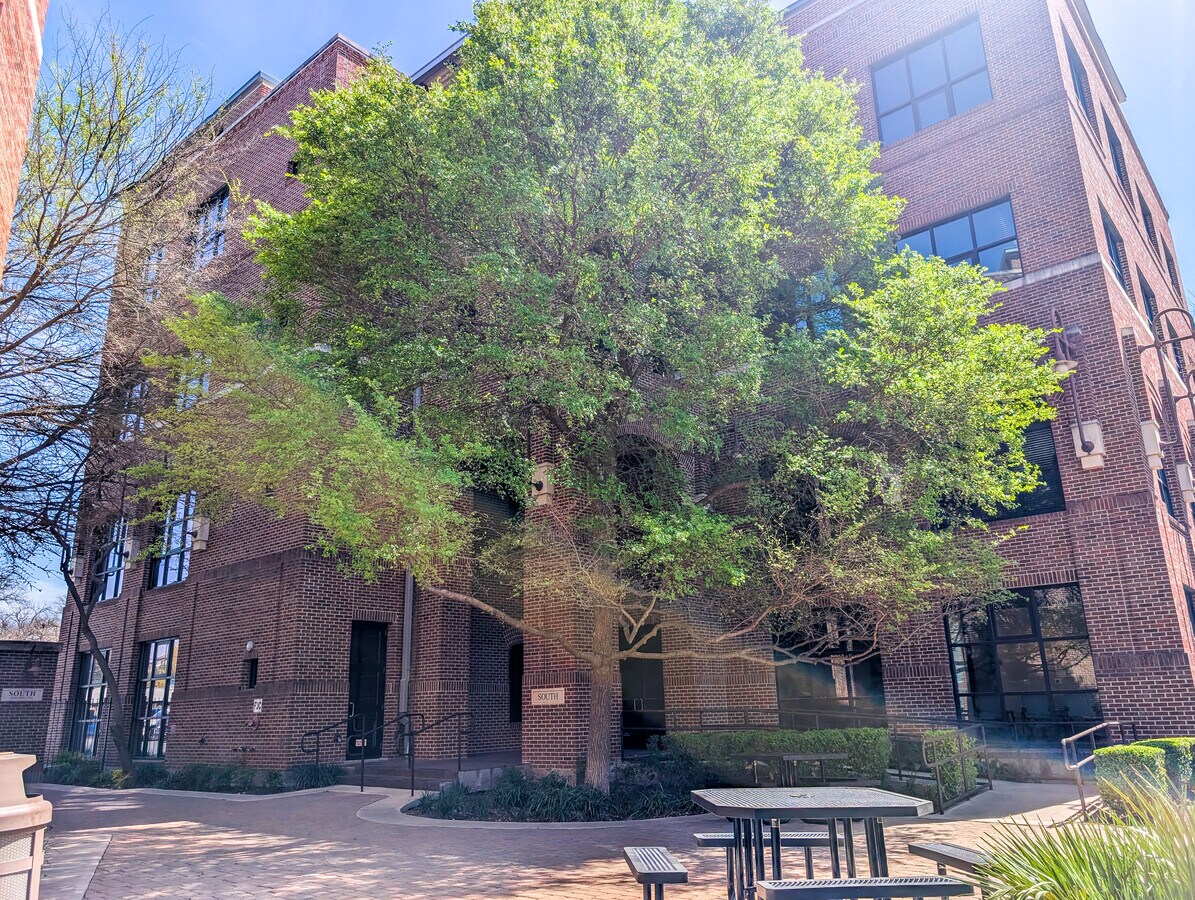 View Photo