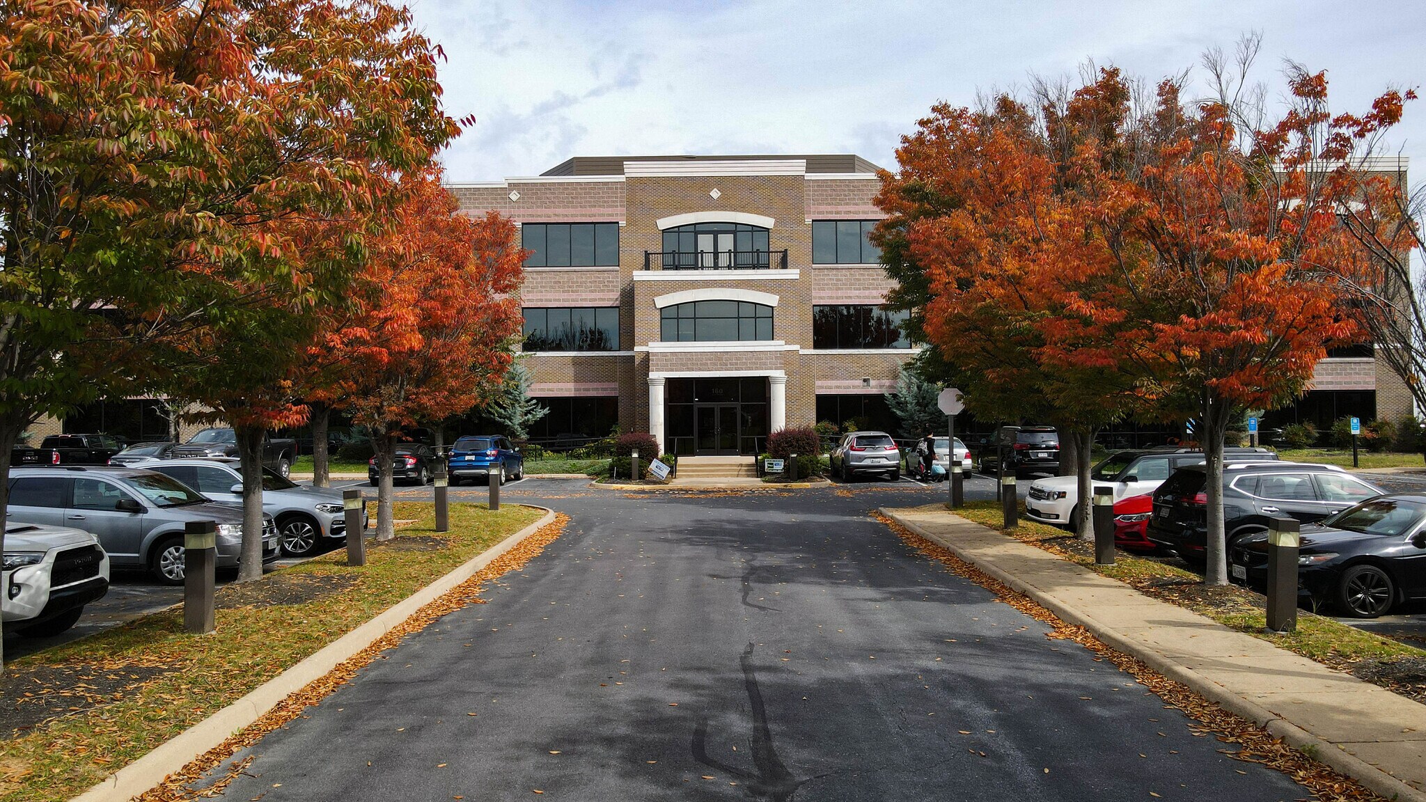 160 Exeter Dr, Winchester, VA 22603 Trex Office Center