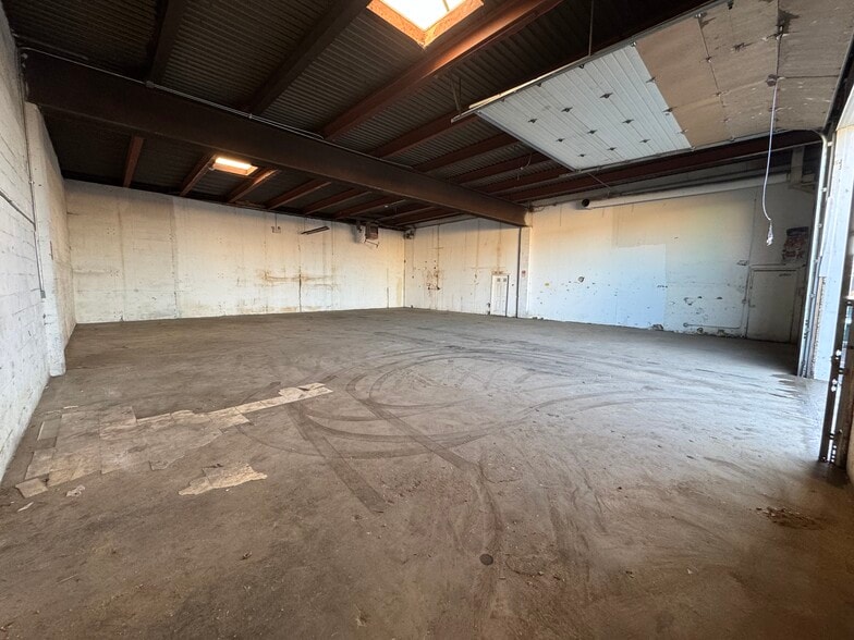 1280-1290 Townline Rd, Mundelein, IL for lease - Building Photo - Image 3 of 4