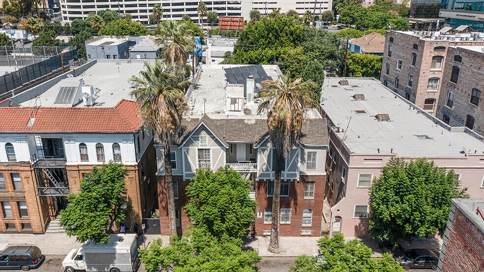 1319 Ingraham St, Los Angeles, CA for sale - Building Photo - Image 1 of 1