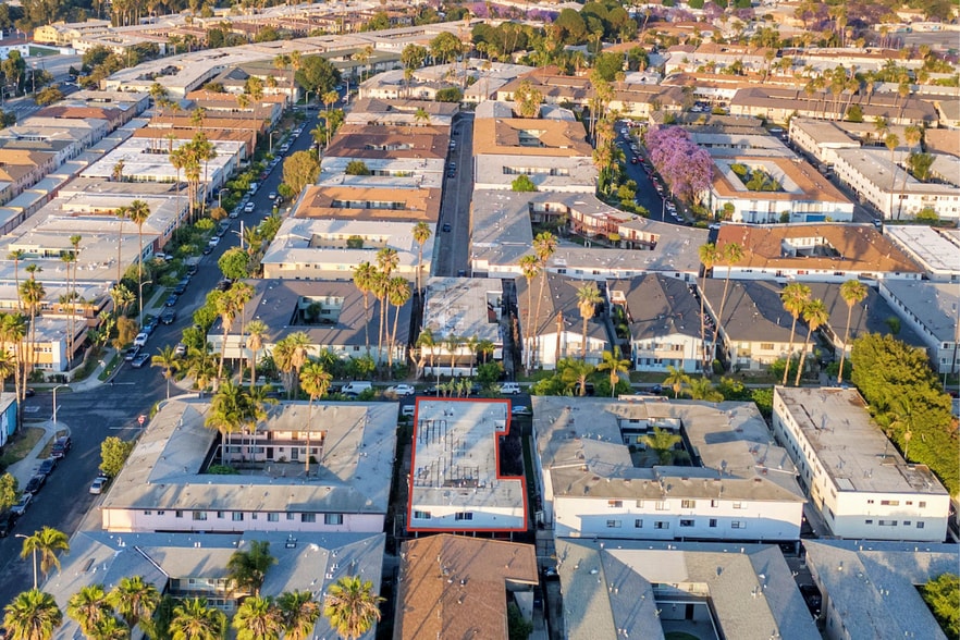 3849 Stevely Ave, Los Angeles, CA for sale - Building Photo - Image 3 of 24