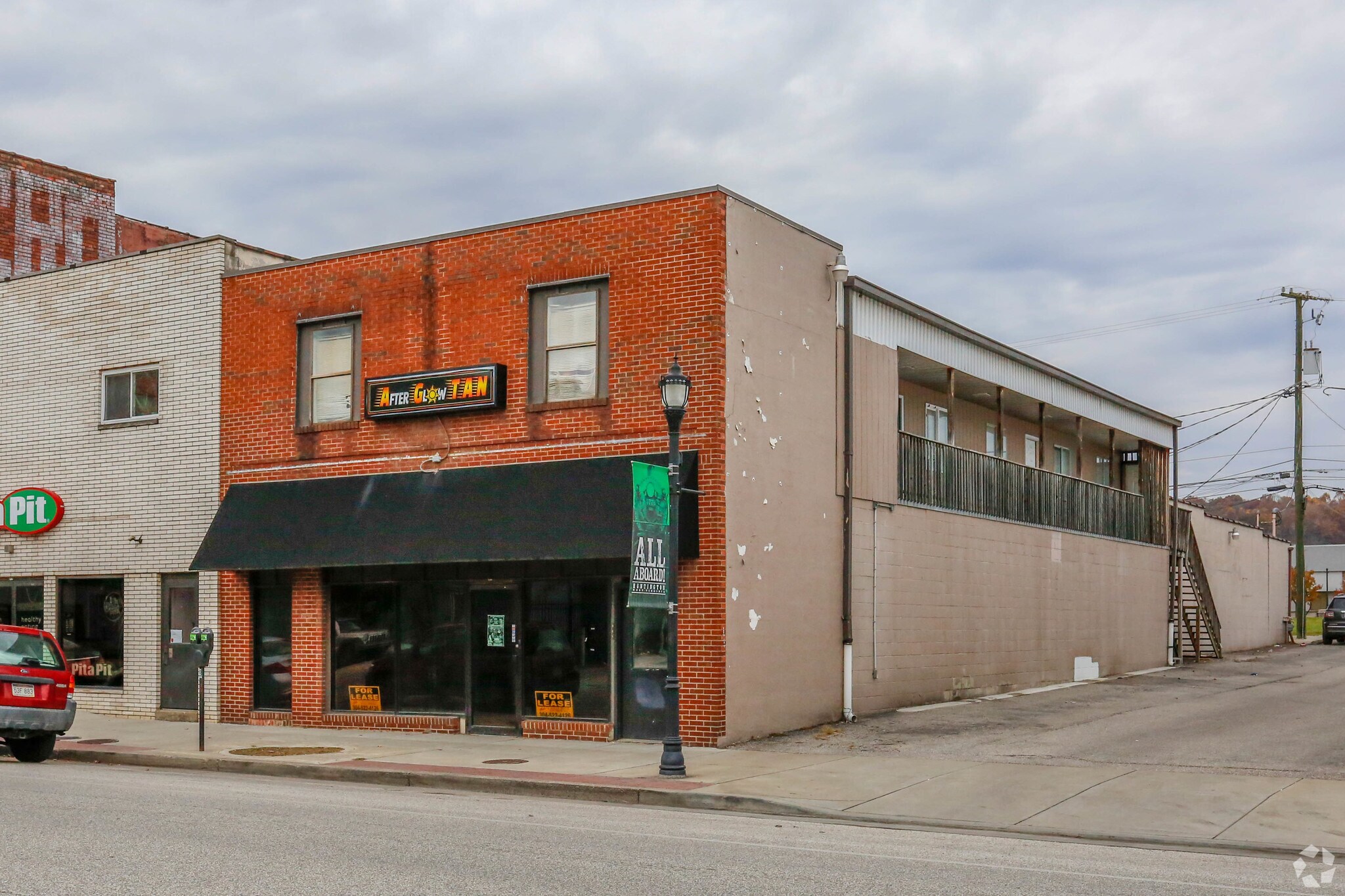 1218 4th Ave, Huntington, WV for sale Primary Photo- Image 1 of 1
