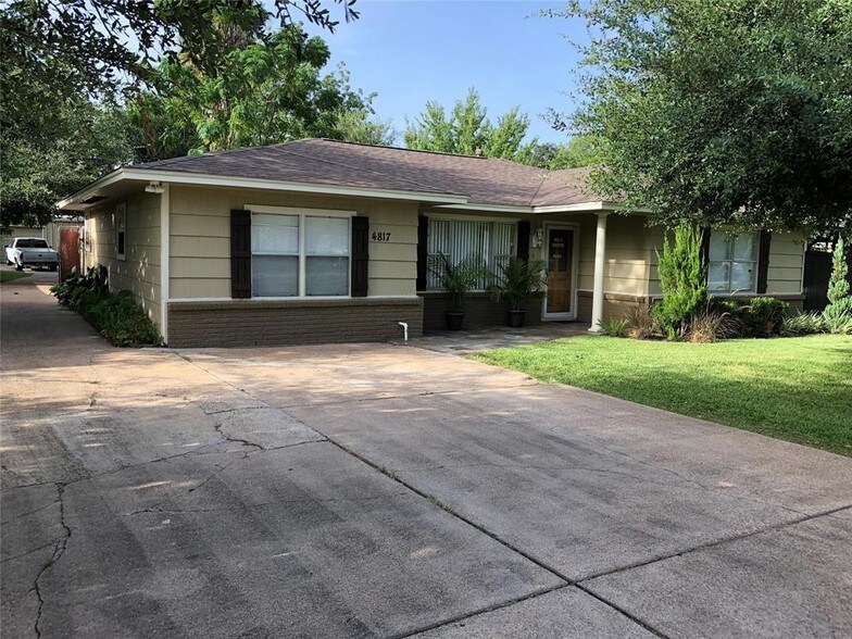 4817 Sycamore Ave, Pasadena, TX for sale - Primary Photo - Image 1 of 1