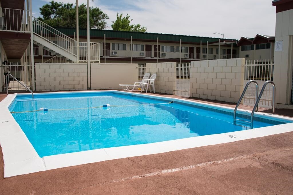 905 W 3rd St, La Junta, CO 81050 Stagecoach Motel