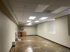 1006 H St, Modesto, CA for lease Interior Photo- Image 2 of 3