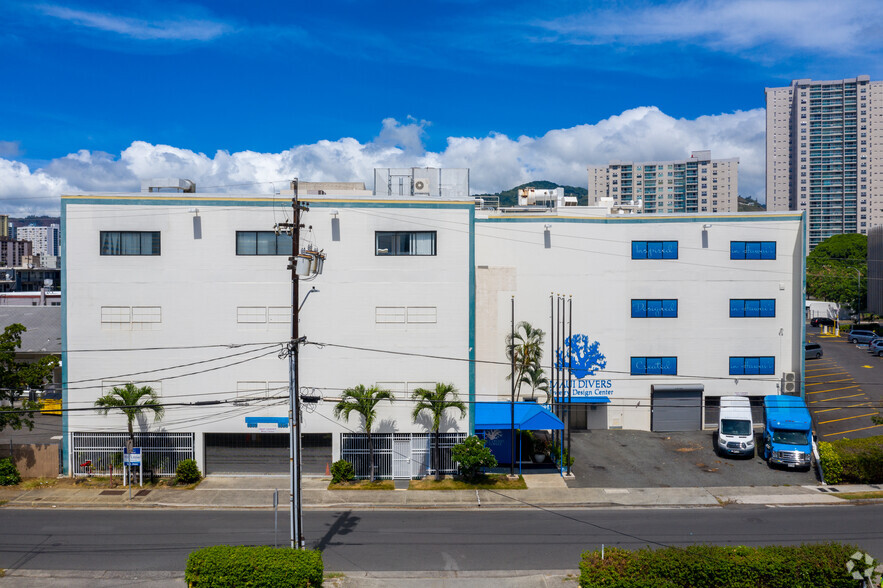 1512-1520 Liona St, Honolulu, HI for lease - Building Photo - Image 2 of 4