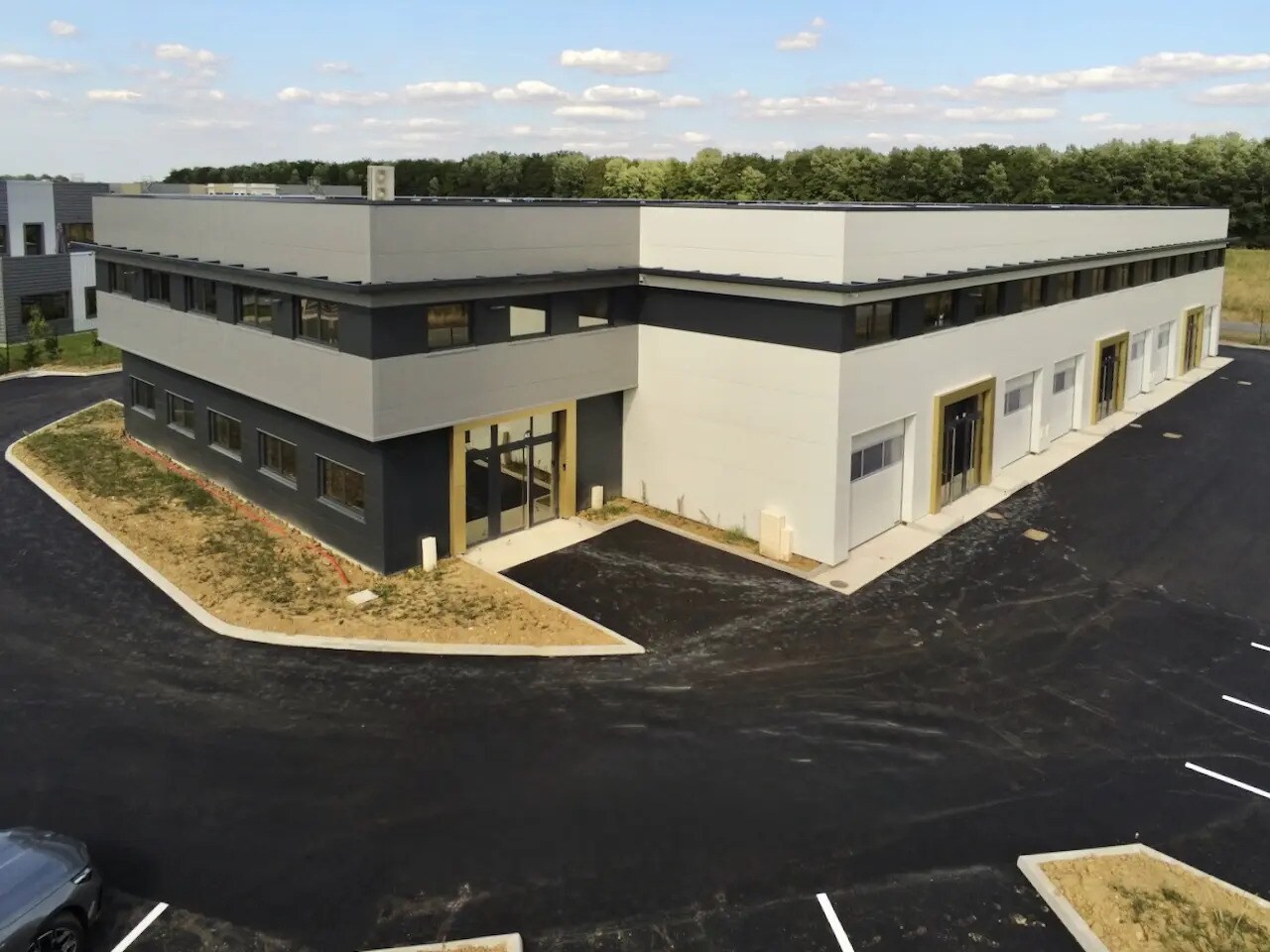 5 Rue Clément Ader, Saint-Pierre-du-Perray for lease Building Photo- Image 1 of 21