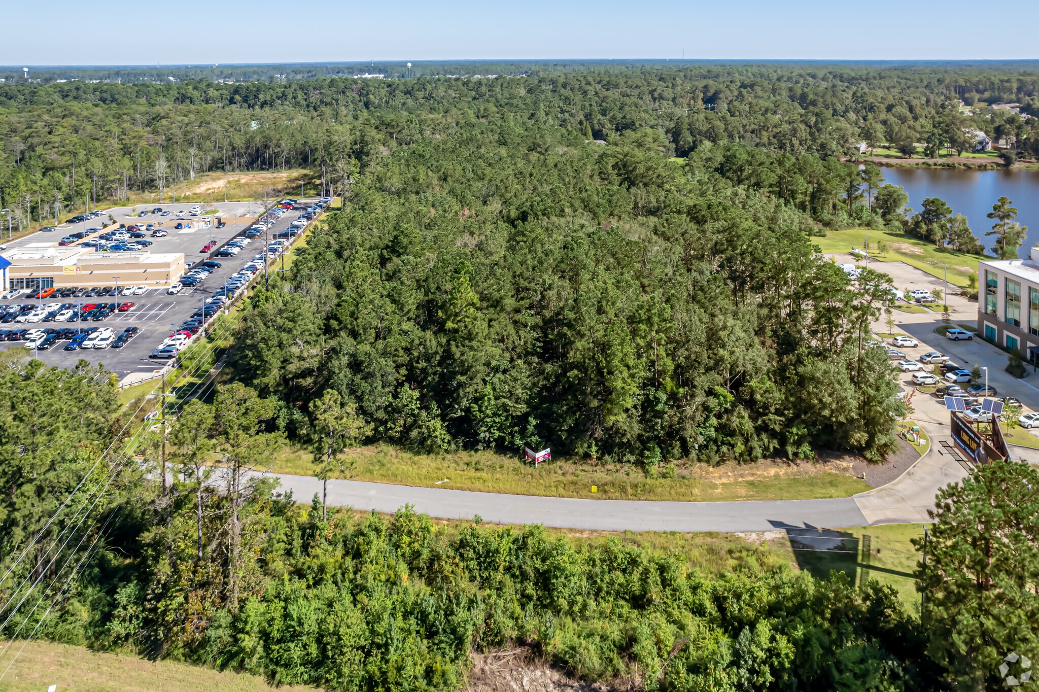 I12 & Hwy 190, Covington, LA 70433 I12 Frontage Land between CarMax