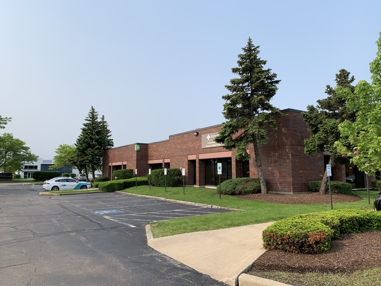 1450-1484 Elmhurst Rd, Elk Grove Village, IL for lease - Building Photo - Image 2 of 9