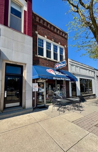 More details for 203 W Grand River Ave, Howell, MI - Retail for Sale