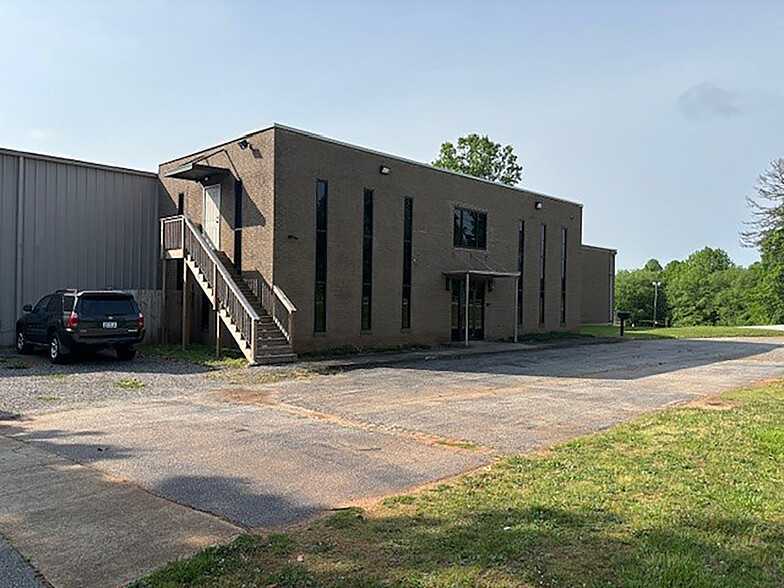 846 N Highway 25 Byp, Greenville, SC for lease - Building Photo - Image 1 of 2