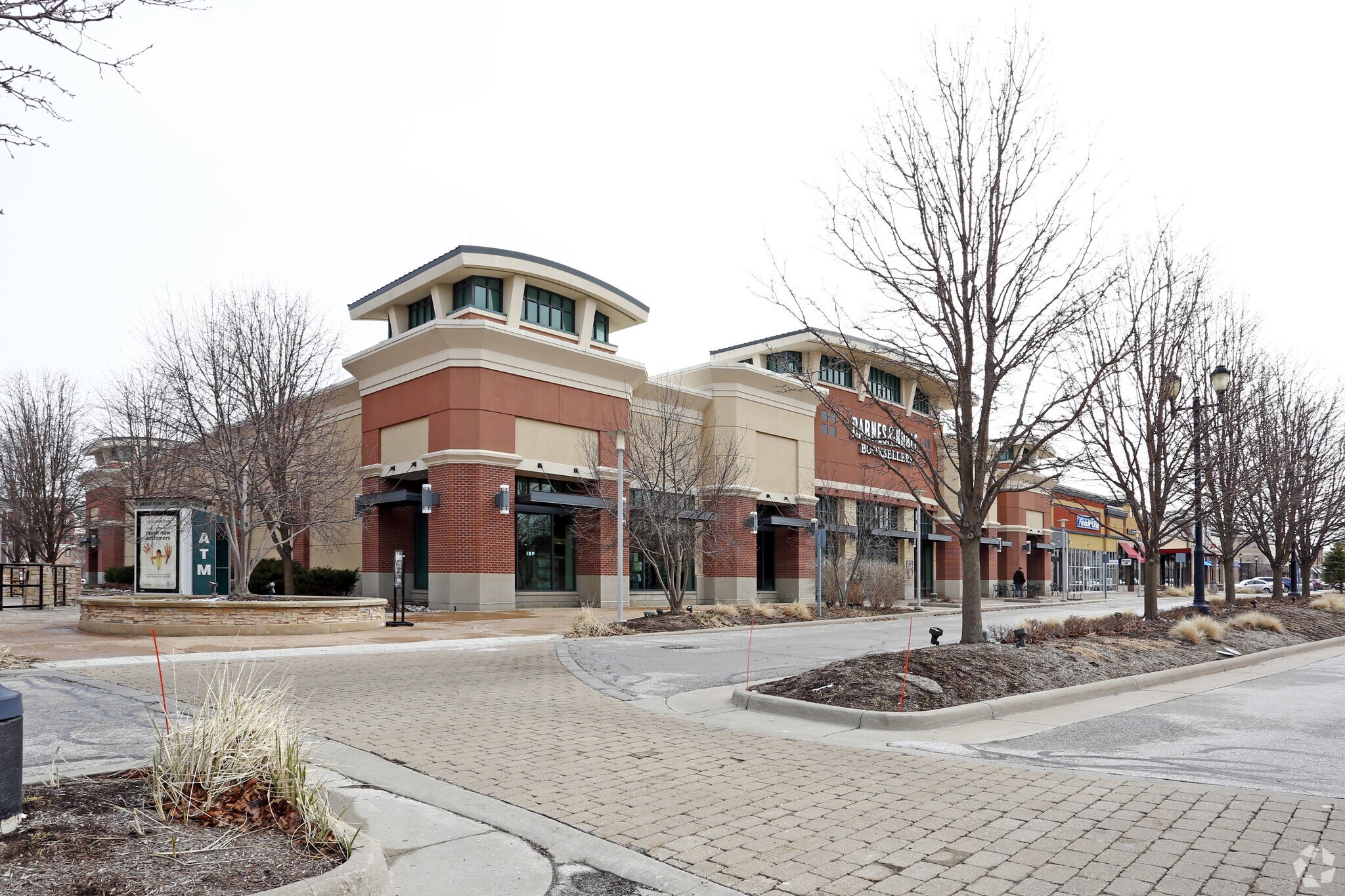 1000 Russell Rd, Maumee, OH for lease Building Photo- Image 1 of 17