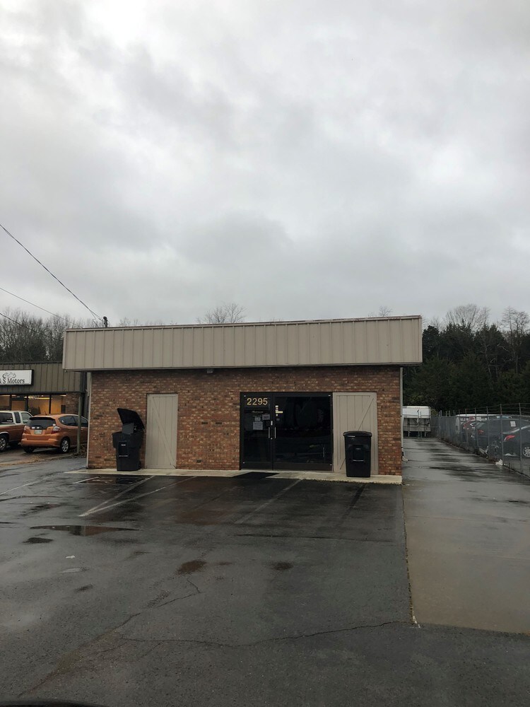 2295 NW Broad St, Murfreesboro, TN for sale Primary Photo- Image 1 of 1