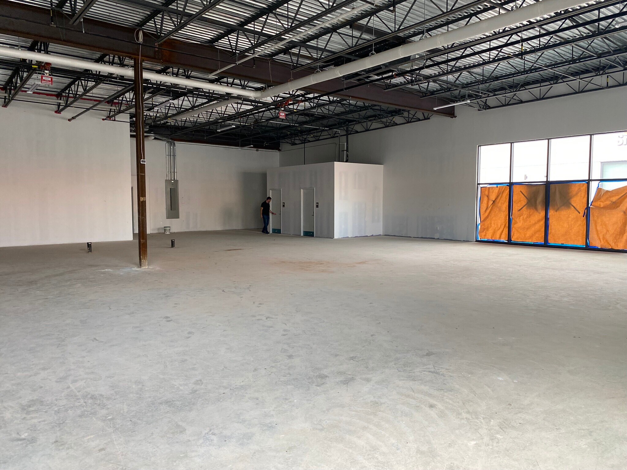 5911 Maurice Ave, Maspeth, NY 11378 Anchored by Home Depot w/ 517