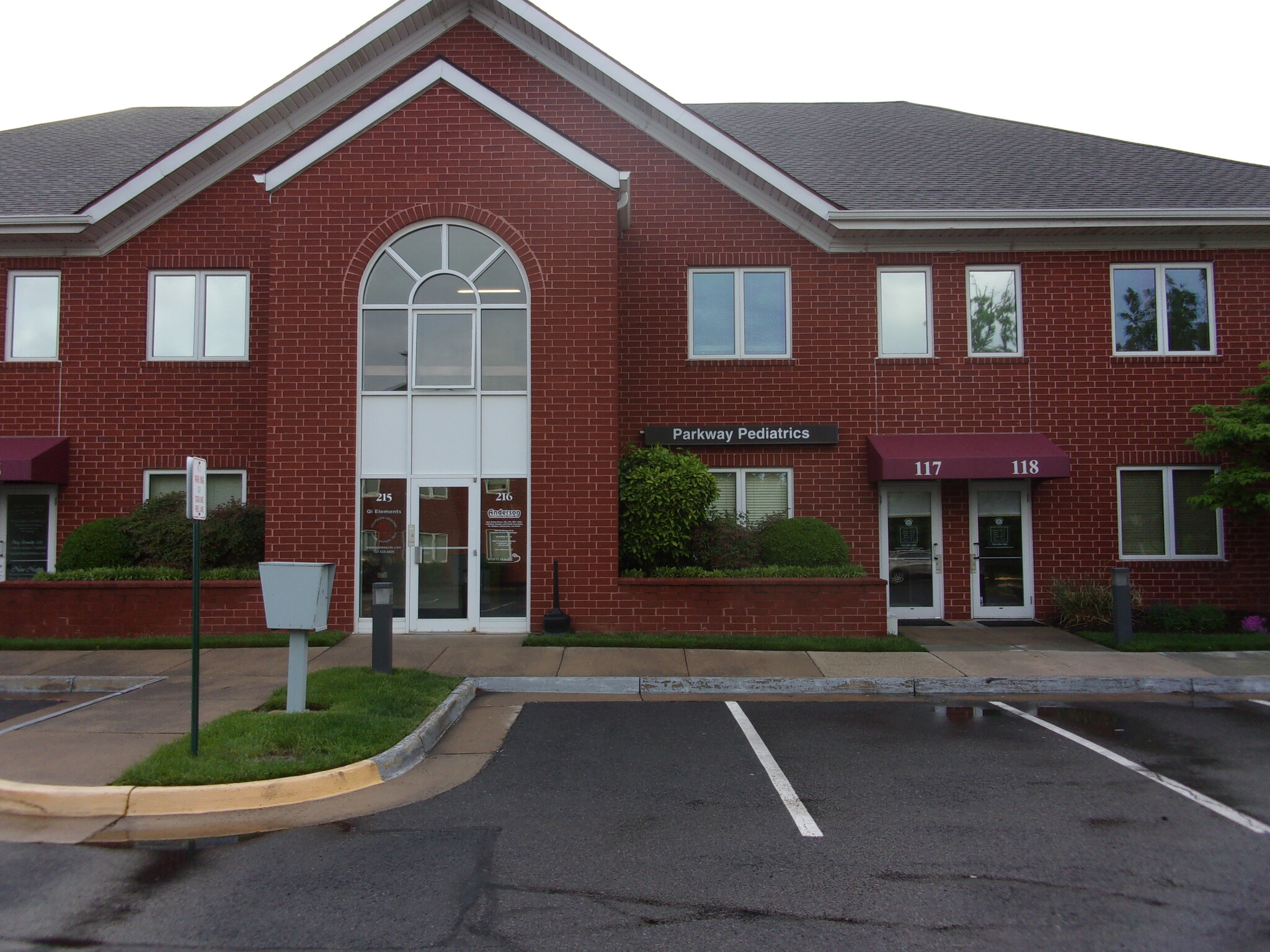 464 Herndon Pky, Herndon, VA for lease Building Photo- Image 1 of 22