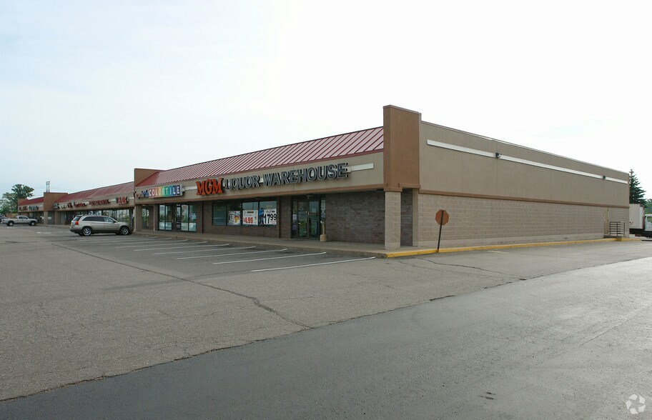 2950 N White Bear Ave, Saint Paul, MN 55109 Maplewood East