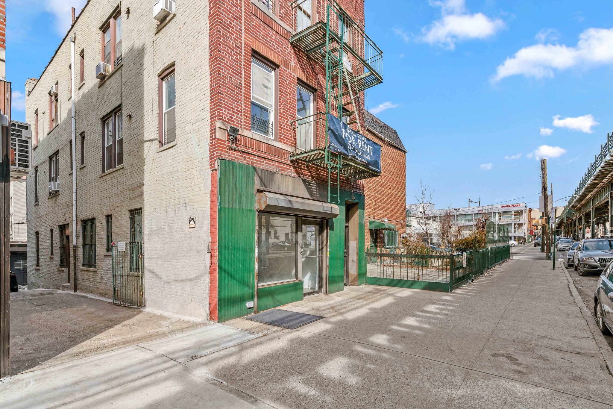 2352 31st St, Astoria, NY for lease Building Photo- Image 1 of 10