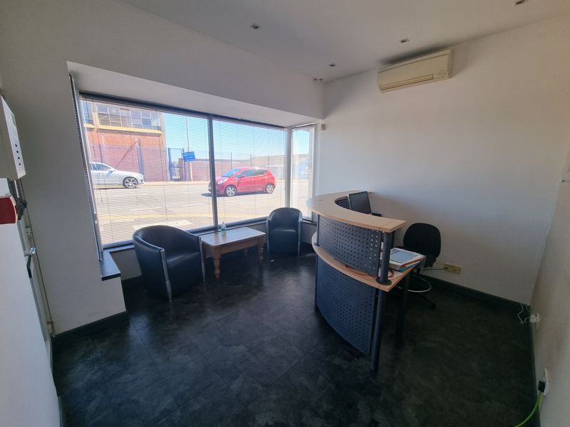 2 Battery Green Rd, Lowestoft for lease Interior Photo- Image 1 of 12