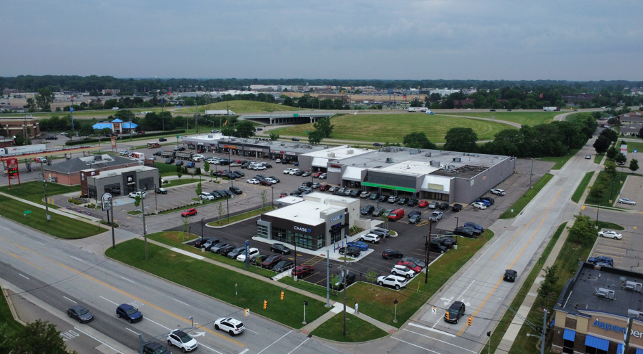 20733-20791 E Thirteen Mile Rd, Roseville, MI for lease Building Photo- Image 1 of 9