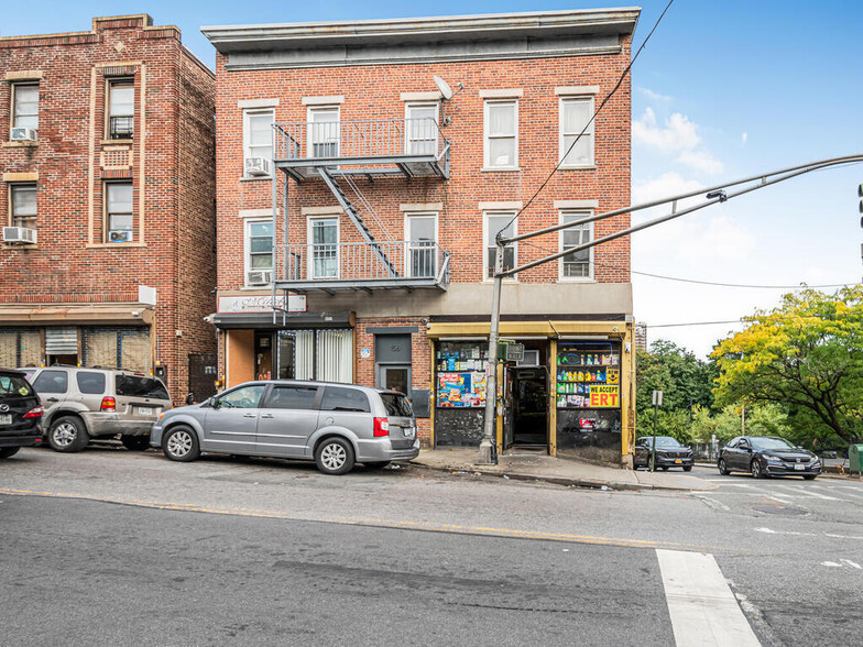 156 Palisade Ave, Yonkers, NY for sale - Building Photo - Image 1 of 18