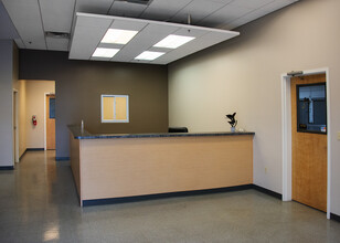 708 Killian Rd, Akron, OH for lease Interior Photo- Image 1 of 12