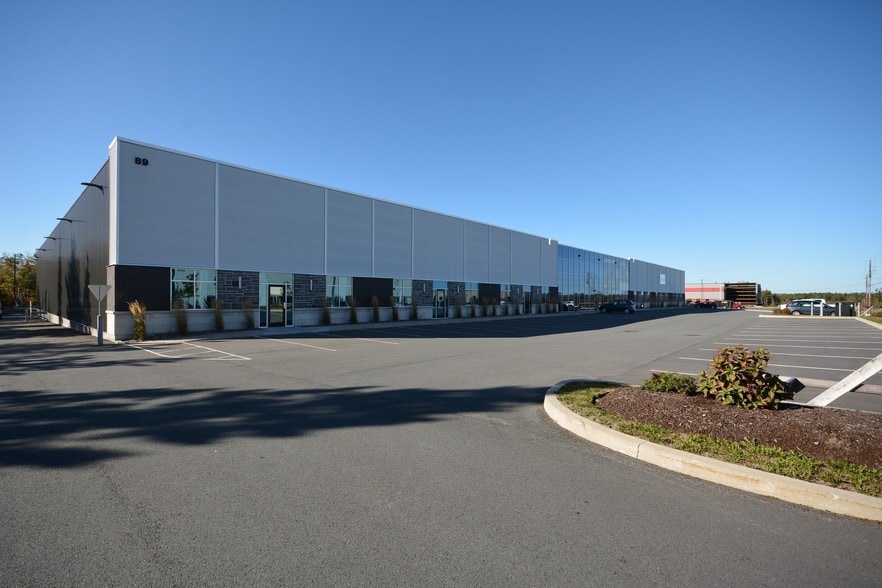 89 Cutler Ave, Halifax, NS for sale - Primary Photo - Image 1 of 1