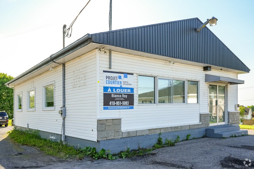 1751 Av Lapierre, Québec, QC for lease - Primary Photo - Image 1 of 2
