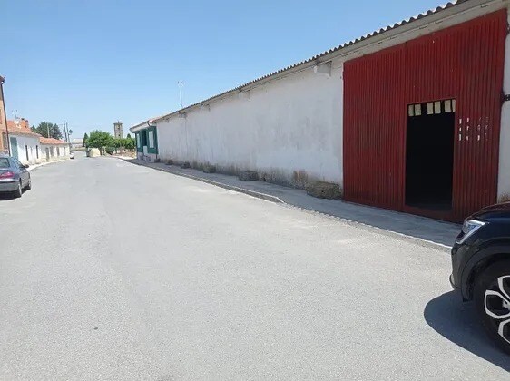 Industrial in San Pedro del Arroyo, Ávila for sale Primary Photo- Image 1 of 3