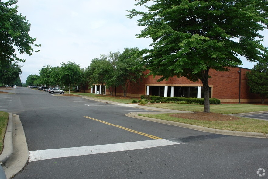 4217 Pleasant Rd, Fort Mill, SC for lease - Building Photo - Image 2 of 5