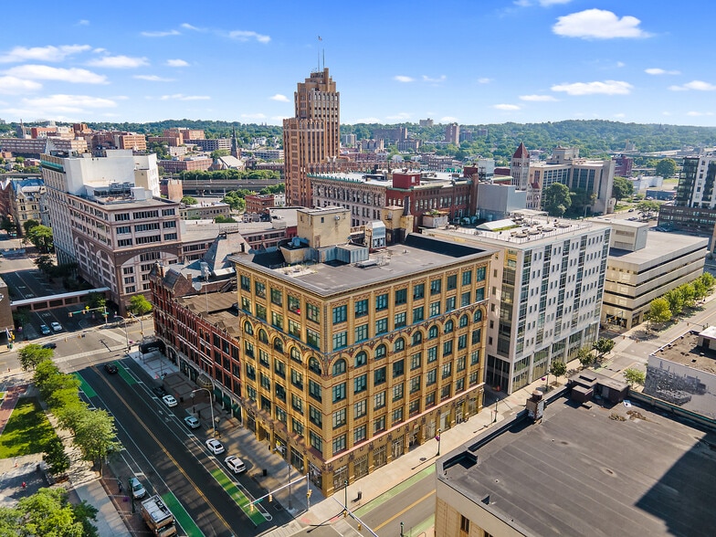 215-223 Salina St, Syracuse, NY for lease - Building Photo - Image 3 of 7