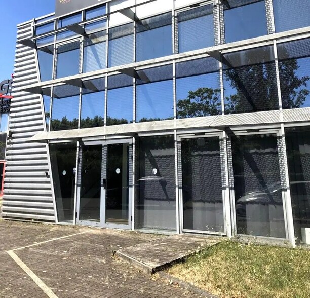 Flex in Toulouse for lease - Building Photo - Image 3 of 23