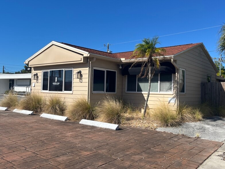 4821 Central Ave, Saint Petersburg, FL for lease - Building Photo - Image 1 of 10