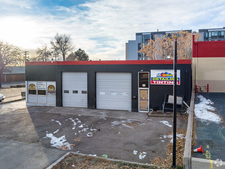 5700 W Alameda Ave, Denver, CO for sale - Building Photo - Image 3 of 15