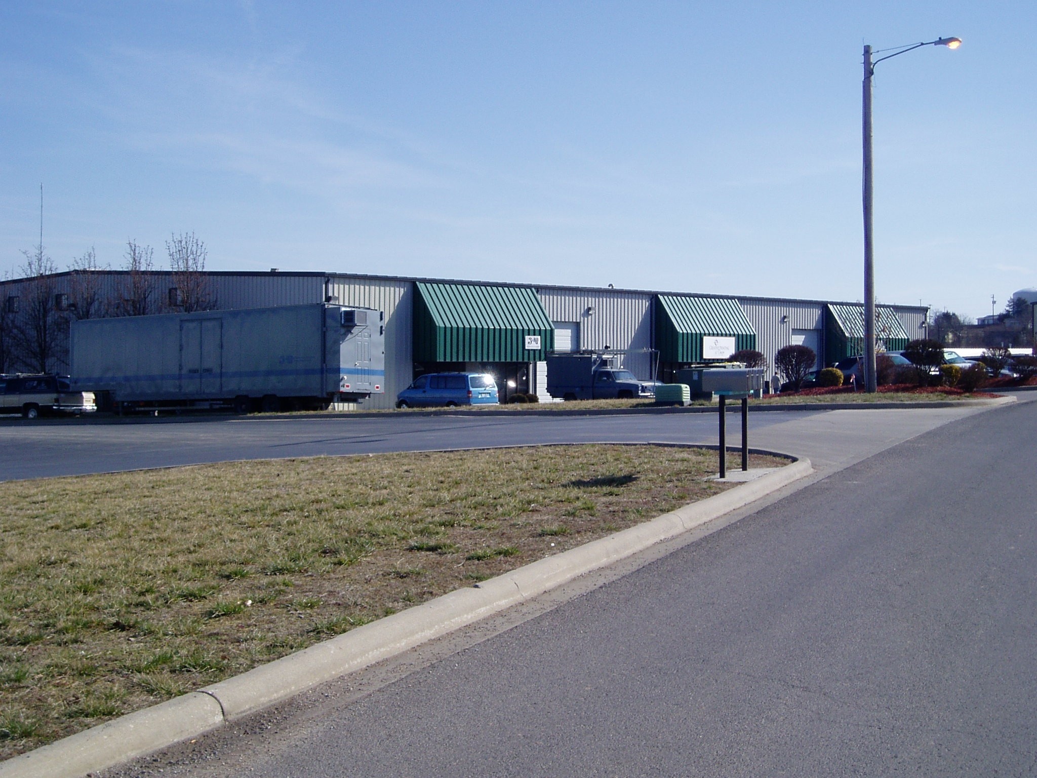 165 Industrial Park Dr, Hollister, MO for sale Primary Photo- Image 1 of 1