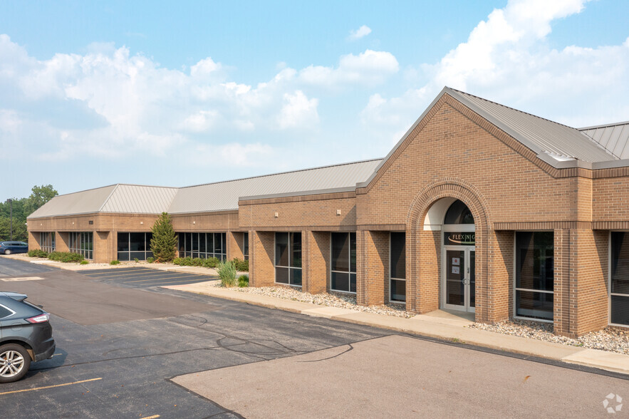 17225 Federal Dr, Allen Park, MI for sale - Building Photo - Image 3 of 8