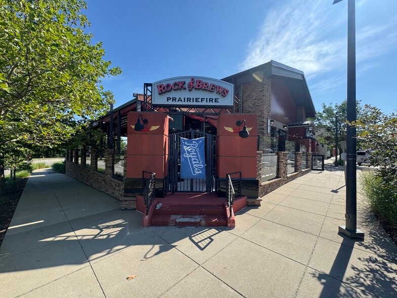 5750 W 137th St, Overland Park, KS for lease - Building Photo - Image 3 of 3