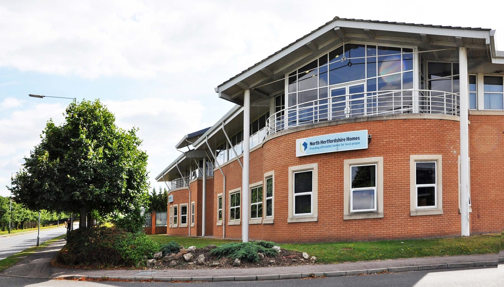 Avenue One, Letchworth Garden City for sale Primary Photo- Image 1 of 1